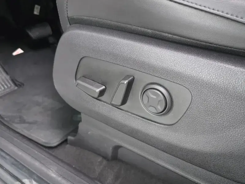 2024 Kia Carnival с пробегом 40 143 км