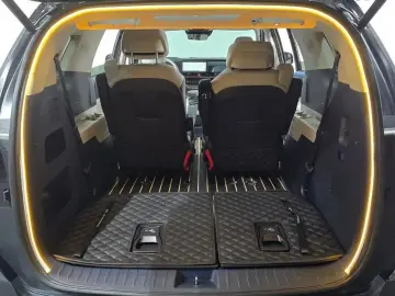 2024 Kia Carnival с пробегом 37 632 км
