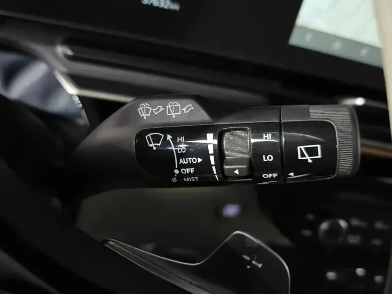 2024 Kia Carnival с пробегом 37 632 км