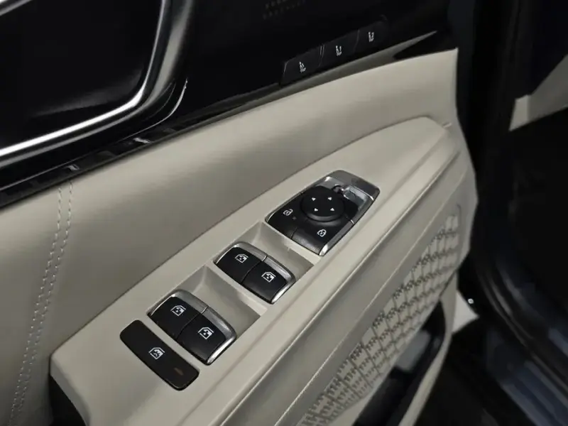 2024 Kia Carnival с пробегом 37 632 км