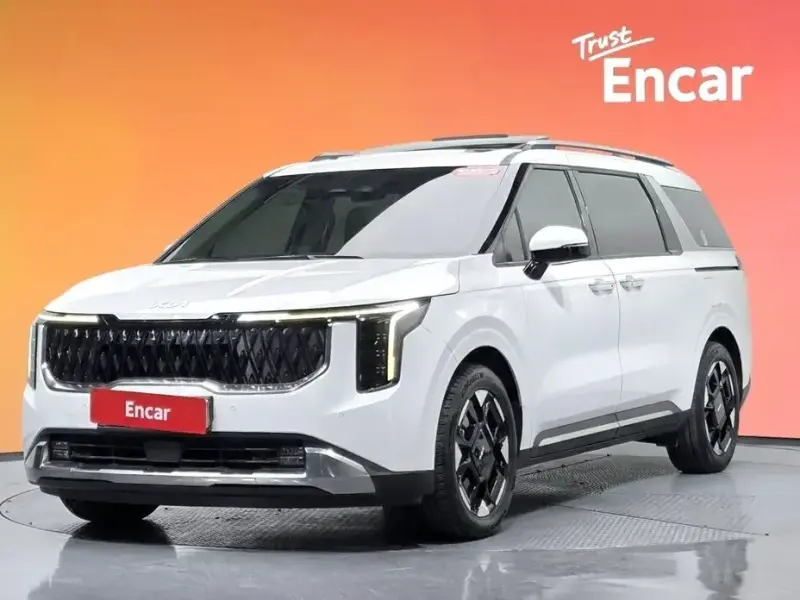 2024 Kia Carnival с пробегом 74 811 км