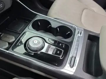 2024 Kia Carnival с пробегом 74 811 км