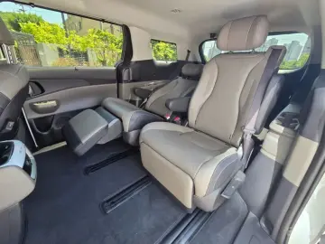 2025 Kia Carnival с пробегом 18 475 км