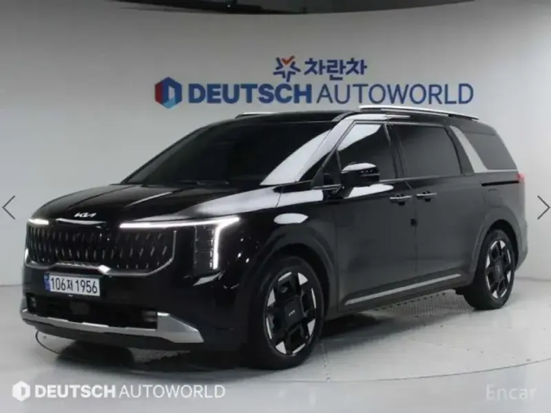 2024 Kia Carnival с пробегом 35 282 км