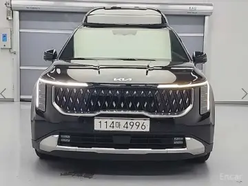 2025 Kia Carnival с пробегом 9 983 км