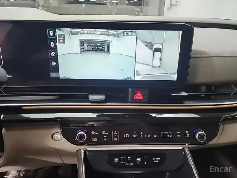 2025 Kia Carnival с пробегом 9 983 км