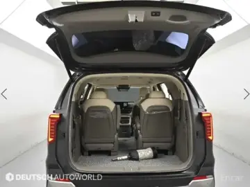 2024 Kia Carnival с пробегом 35 282 км