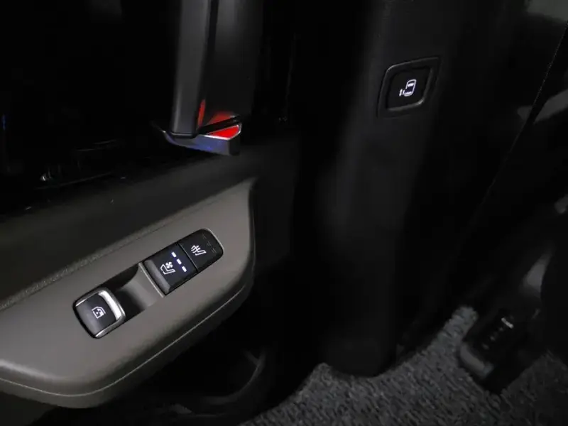 2024 Kia Carnival с пробегом 68 384 км