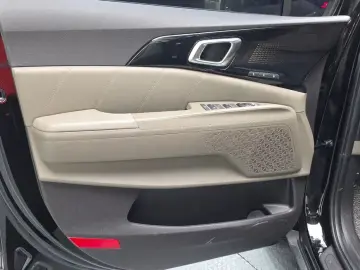 2024 Kia Carnival с пробегом 68 384 км