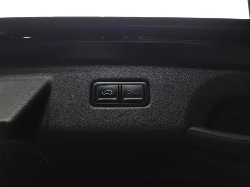 2024 Kia Carnival с пробегом 68 384 км