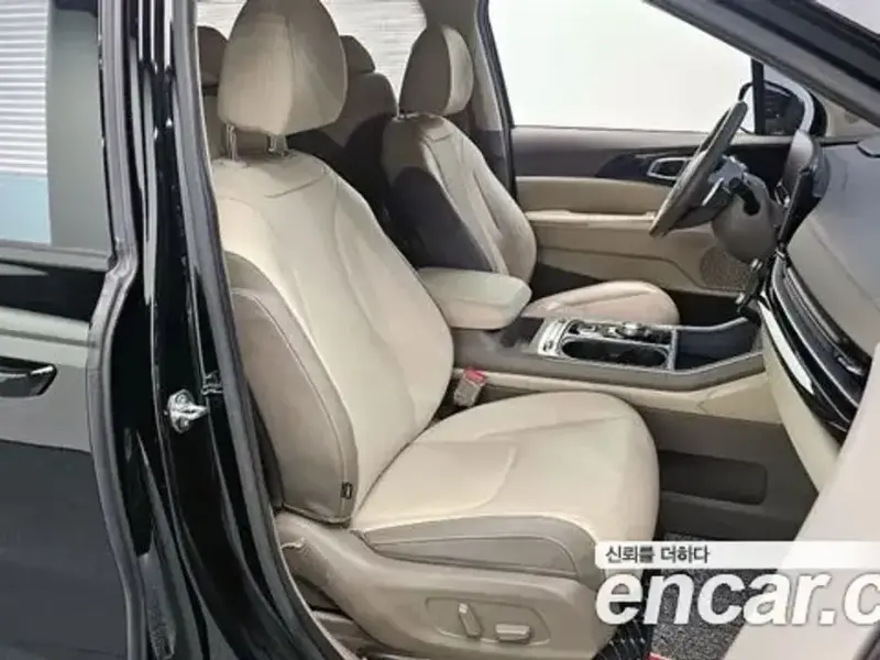 2024 Kia Carnival с пробегом 26 908 км