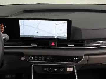 2025 Kia Carnival с пробегом 7 990 км