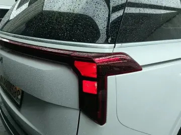 2025 Kia Carnival с пробегом 7 990 км