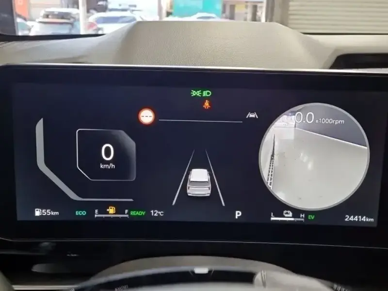 2024 Kia Carnival с пробегом 24 414 км