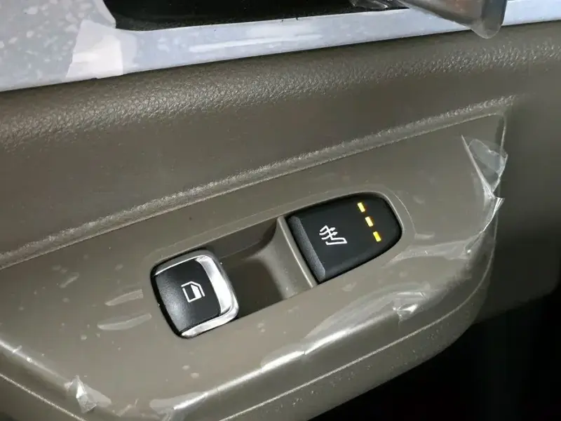 2025 Kia Carnival с пробегом 7 990 км