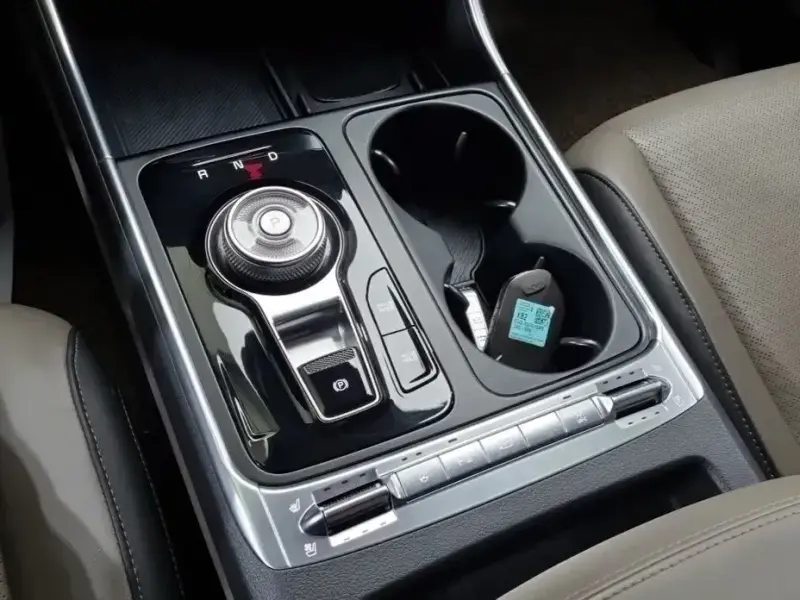 2024 Kia Carnival с пробегом 24 414 км