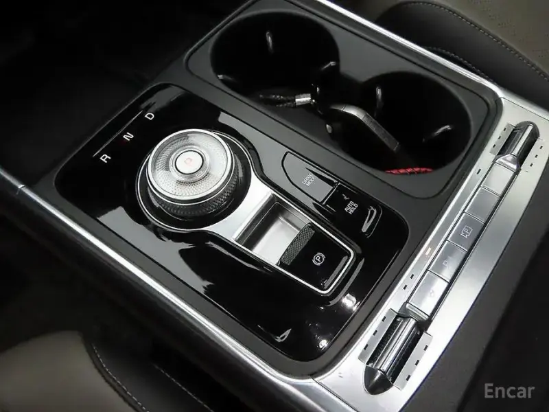 2024 Kia Carnival с пробегом 33 874 км
