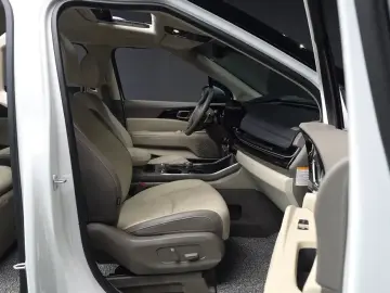 2024 Kia Carnival с пробегом 31 398 км