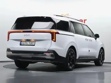 2024 Kia Carnival с пробегом 31 011 км