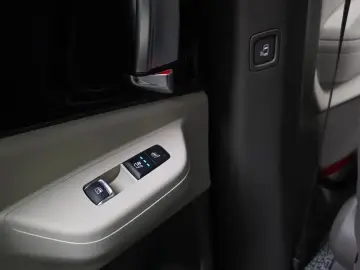 2024 Kia Carnival с пробегом 31 398 км