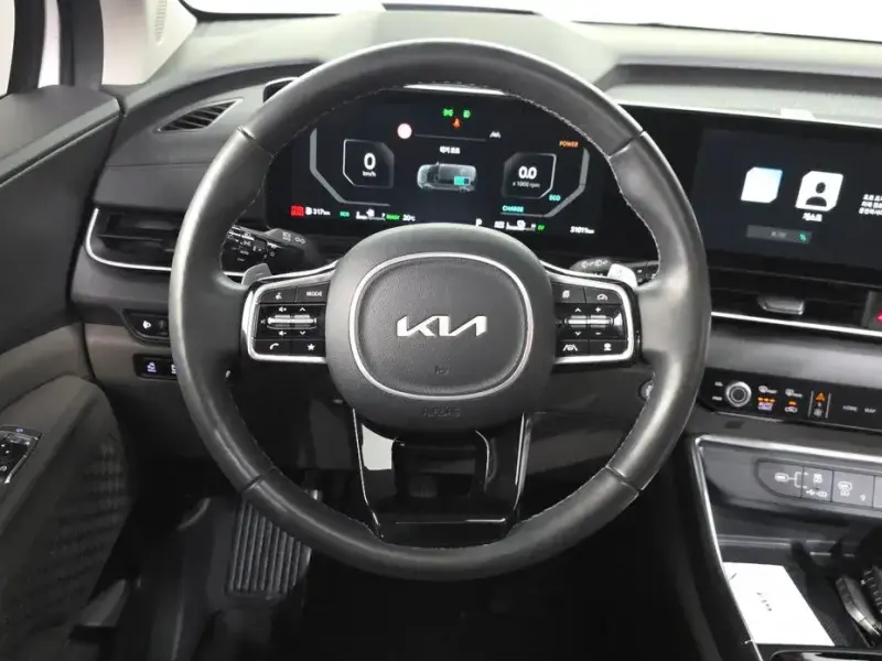2024 Kia Carnival с пробегом 31 011 км
