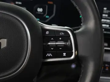 2024 Kia Carnival с пробегом 31 011 км