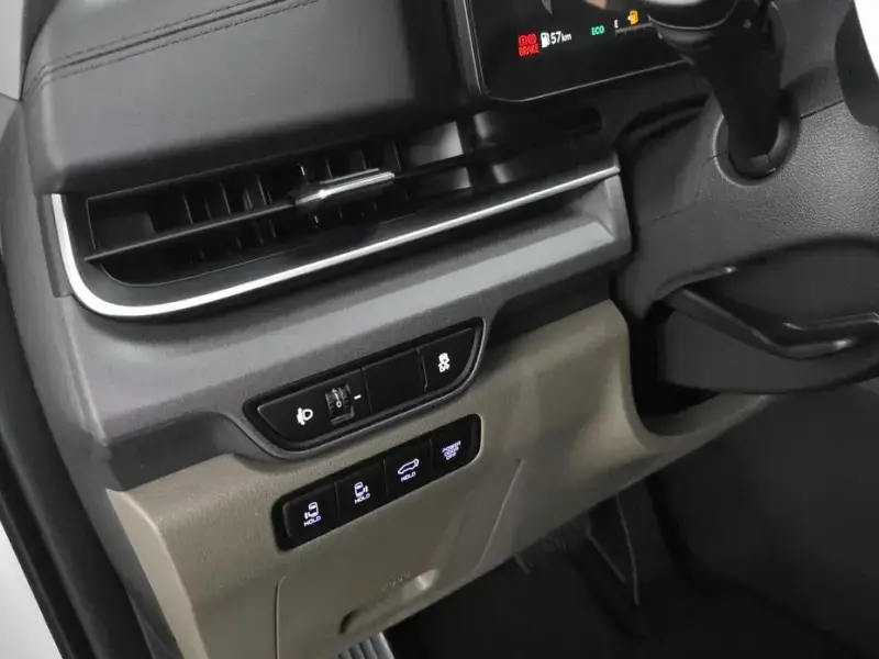 2024 Kia Carnival с пробегом 19 474 км