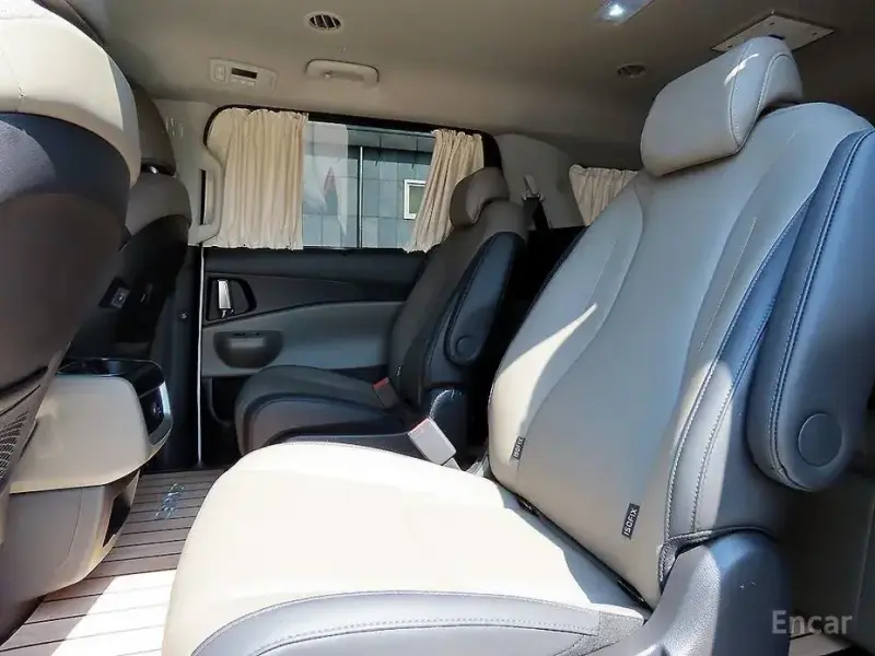 2024 Kia Carnival с пробегом 22 527 км