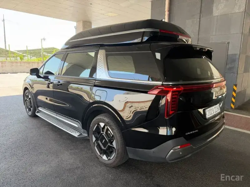 2024 Kia Carnival с пробегом 25 000 км