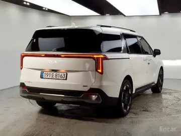 2024 Kia Carnival с пробегом 41 000 км