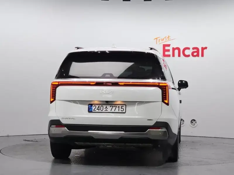 2024 Kia Carnival с пробегом 53 082 км
