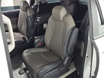 2024 Kia Carnival с пробегом 53 082 км