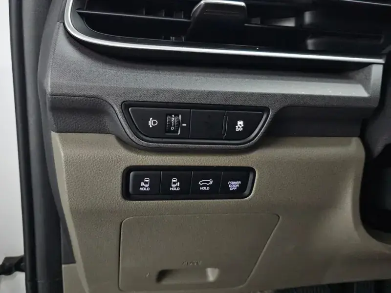 2024 Kia Carnival с пробегом 53 082 км