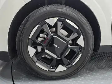 2025 Kia Carnival с пробегом 40 731 км