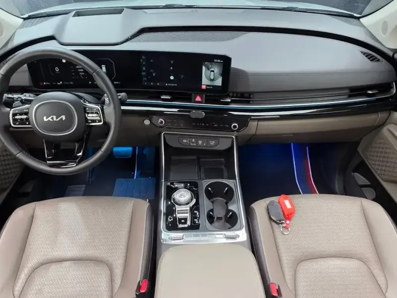 2024 Kia Carnival с пробегом 28 341 км