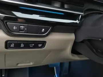 2024 Kia Carnival с пробегом 28 341 км