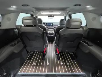 2024 Kia Carnival с пробегом 28 341 км