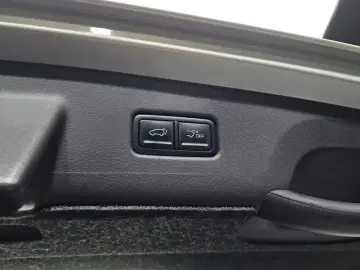 2024 Kia Carnival с пробегом 28 341 км
