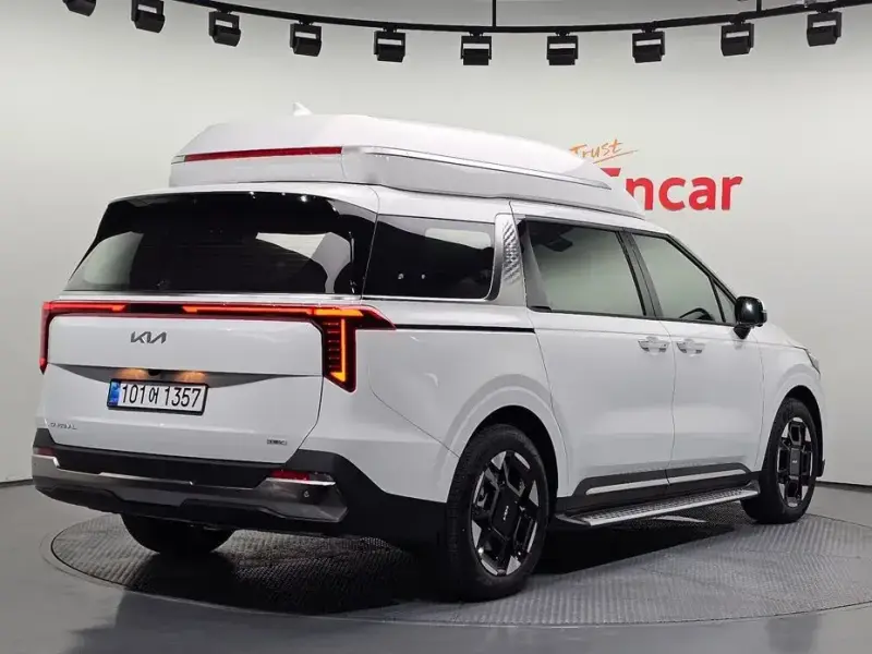 2025 Kia Carnival с пробегом 2 478 км