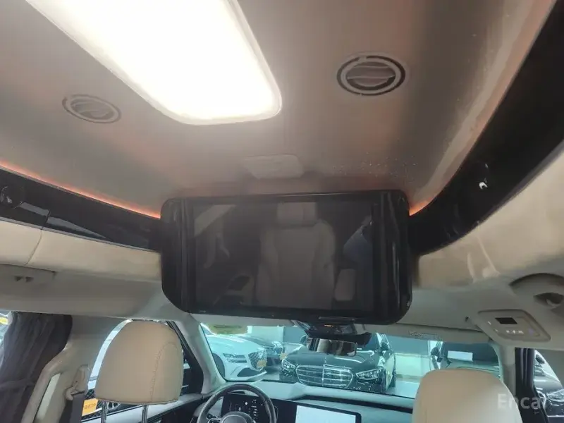 2024 Kia Carnival с пробегом 18 915 км