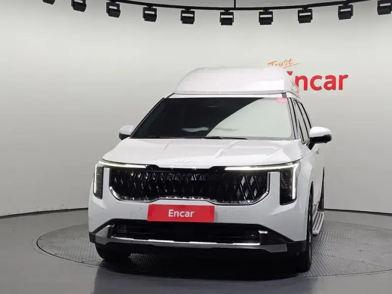 2025 Kia Carnival с пробегом 2 478 км