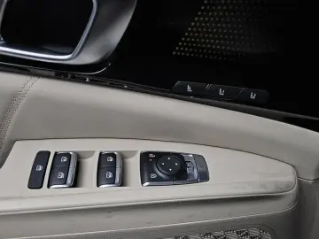 2025 Kia Carnival с пробегом 2 478 км