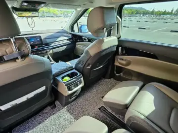 2024 Kia Carnival с пробегом 39 700 км