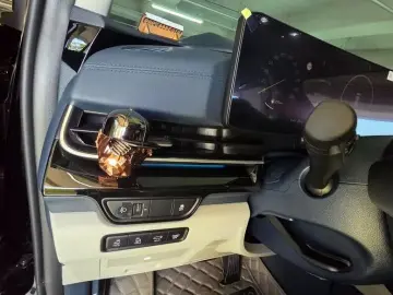 2024 Kia Carnival с пробегом 6 010 км