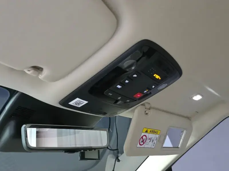 2024 Kia Carnival с пробегом 12 486 км