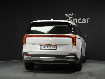 2024 Kia Carnival с пробегом 22 103 км