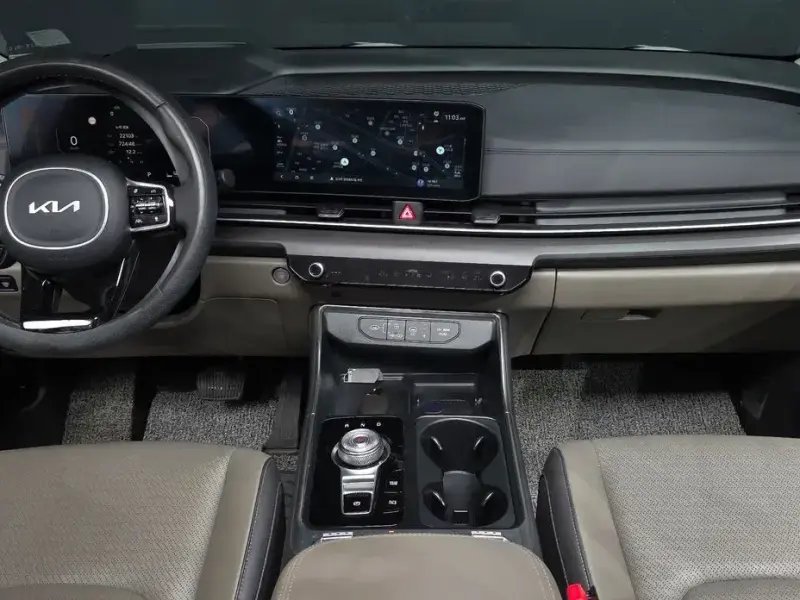 2024 Kia Carnival с пробегом 22 103 км