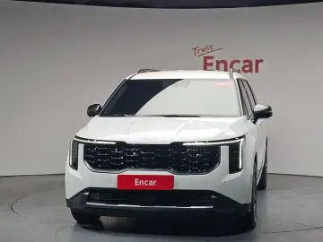 2025 Kia Carnival с пробегом 5 884 км