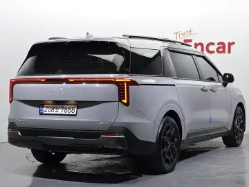 2024 Kia Carnival с пробегом 54 032 км