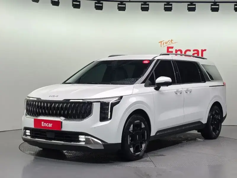 2025 Kia Carnival с пробегом 3 434 км
